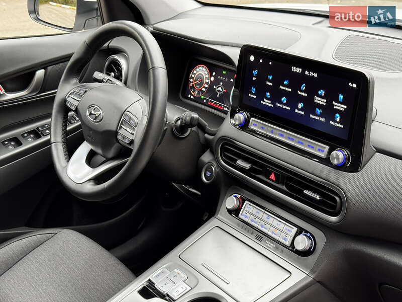 Позашляховик / Кросовер Hyundai Kona Electric 2022 в Києві