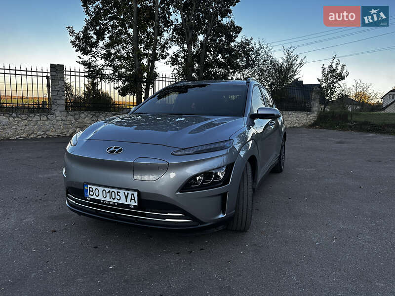 Внедорожник / Кроссовер Hyundai Kona Electric 2022 в Збараже