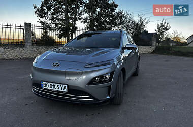 Внедорожник / Кроссовер Hyundai Kona Electric 2022 в 