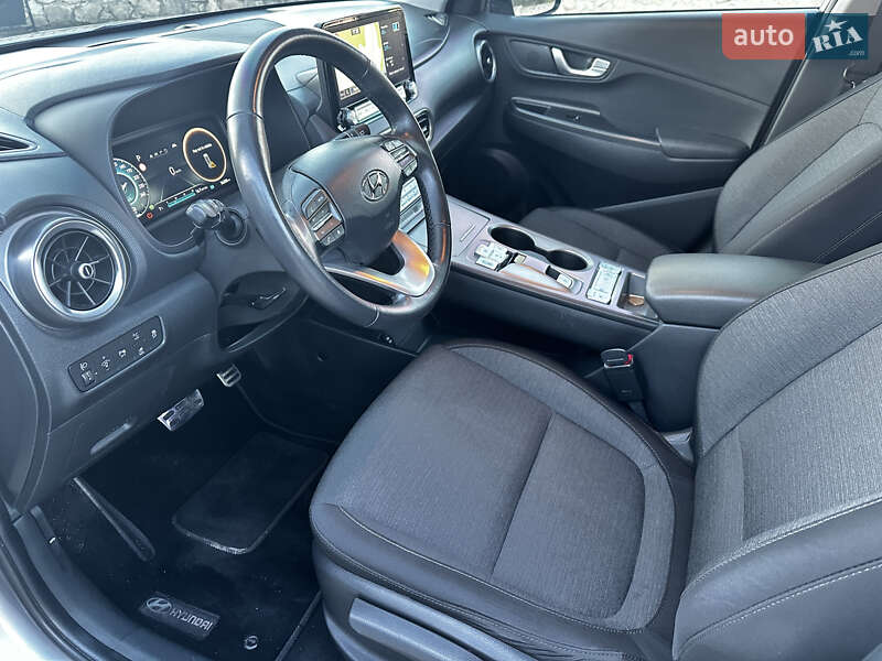 Внедорожник / Кроссовер Hyundai Kona Electric 2022 в Збараже