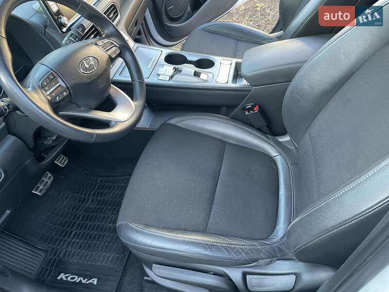 Позашляховик / Кросовер Hyundai Kona Electric 2019 в Старокостянтинові