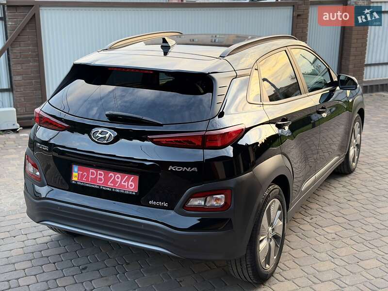 Позашляховик / Кросовер Hyundai Kona Electric 2020 в Чернівцях
