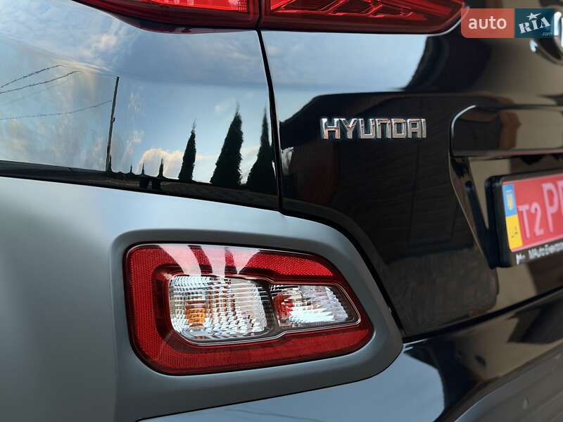 Позашляховик / Кросовер Hyundai Kona Electric 2020 в Чернівцях