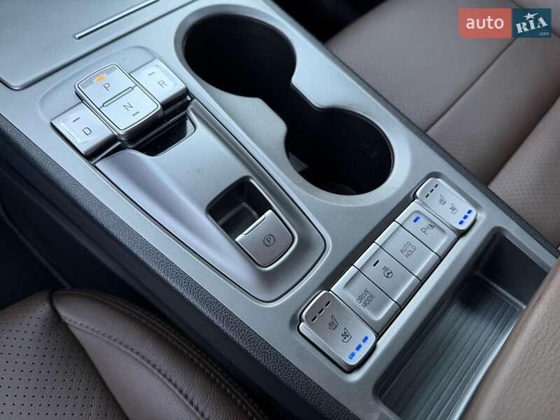 Позашляховик / Кросовер Hyundai Kona Electric 2020 в Чернівцях