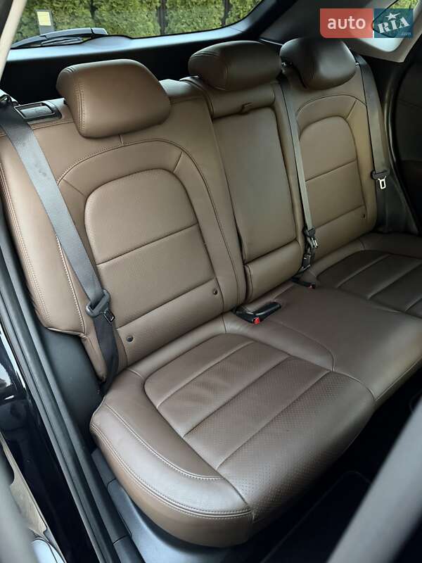 Позашляховик / Кросовер Hyundai Kona Electric 2020 в Чернівцях