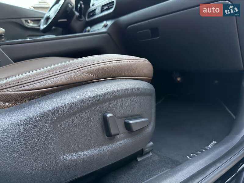 Позашляховик / Кросовер Hyundai Kona Electric 2020 в Чернівцях