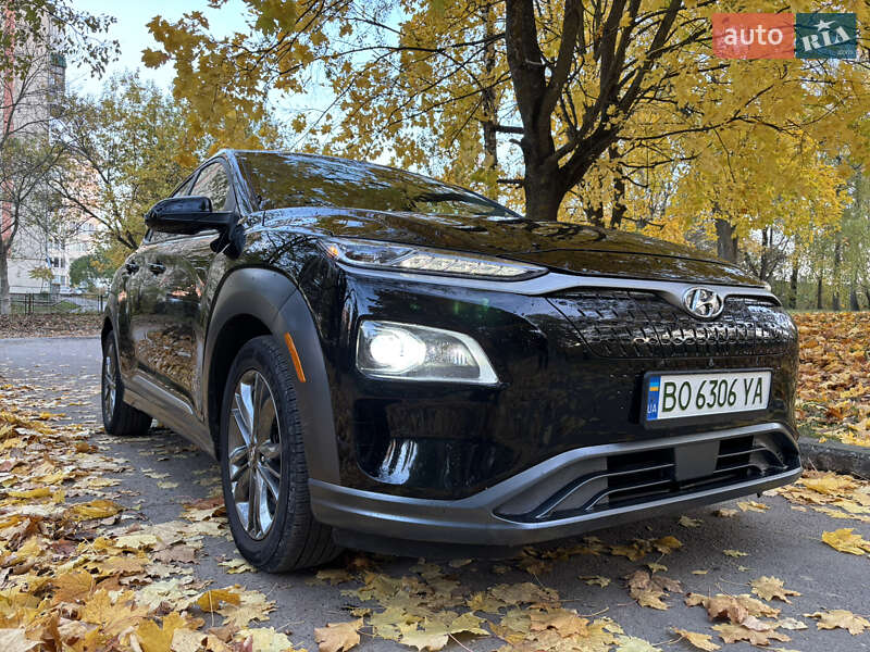 Внедорожник / Кроссовер Hyundai Kona Electric 2021 в Тернополе