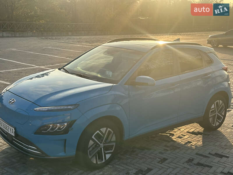 Внедорожник / Кроссовер Hyundai Kona Electric 2022 в Харькове
