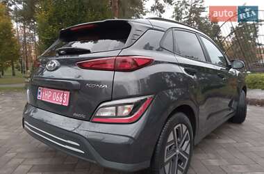 Позашляховик / Кросовер Hyundai Kona Electric 2022 в  фото 14 Позашляховик / Кросовер Hyundai Kona Electric 2022 в
