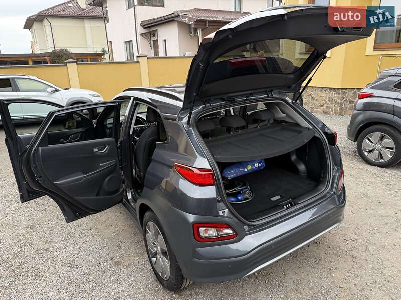 Позашляховик / Кросовер Hyundai Kona Electric 2020 в Львові фото 60 Позашляховик / Кросовер Hyundai Kona Electric 2020 в Львові