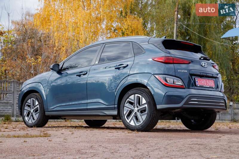 Внедорожник / Кроссовер Hyundai Kona Electric 2022 в Бердичеве
