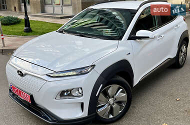 Внедорожник / Кроссовер Hyundai Kona Electric 2020 в Киеве