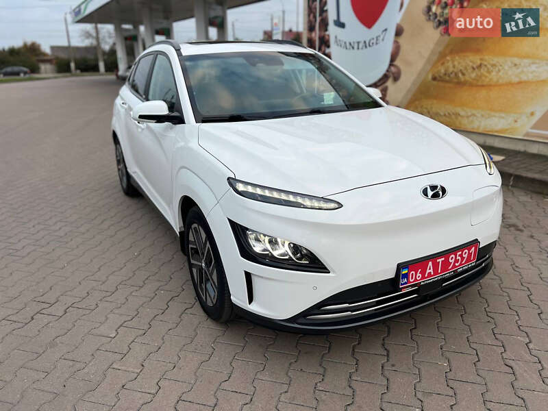 Позашляховик / Кросовер Hyundai Kona Electric 2021 в Житомирі