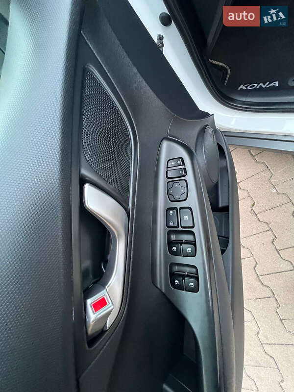 Позашляховик / Кросовер Hyundai Kona Electric 2021 в Житомирі