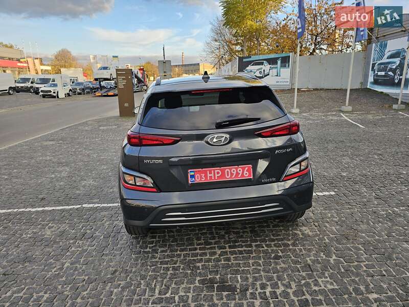 Внедорожник / Кроссовер Hyundai Kona Electric 2022 в Днепре