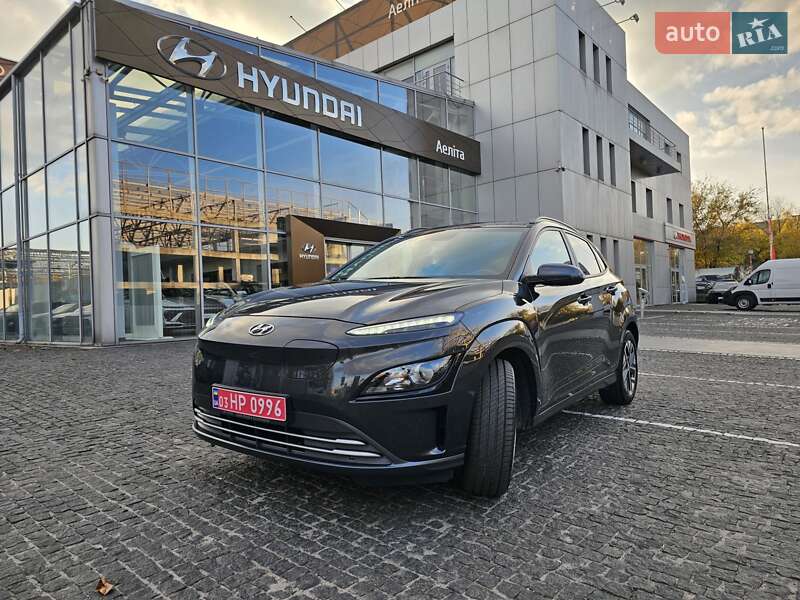 Внедорожник / Кроссовер Hyundai Kona Electric 2022 в Днепре
