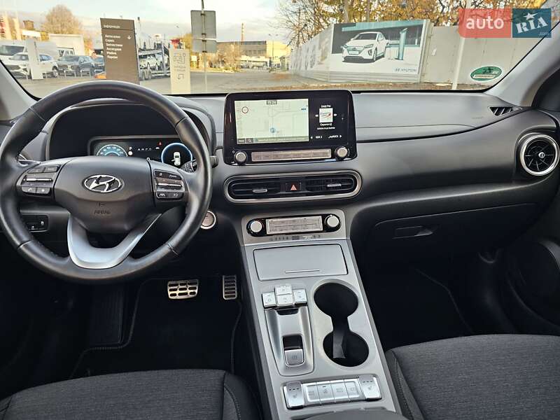 Внедорожник / Кроссовер Hyundai Kona Electric 2022 в Днепре