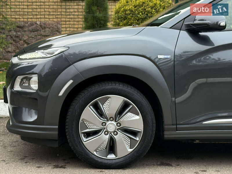Внедорожник / Кроссовер Hyundai Kona Electric 2020 в Ровно