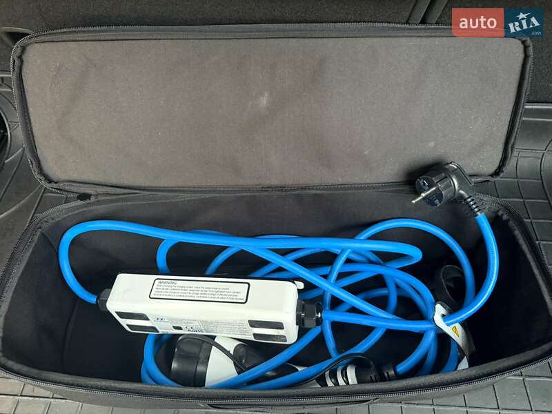 Внедорожник / Кроссовер Hyundai Kona Electric 2020 в Ровно