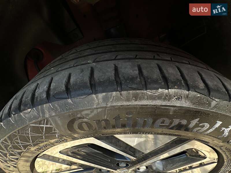 Внедорожник / Кроссовер Hyundai Kona Electric 2021 в Львове