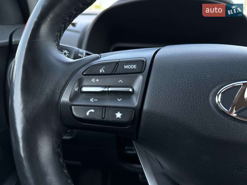 Внедорожник / Кроссовер Hyundai Kona Electric 2021 в Львове