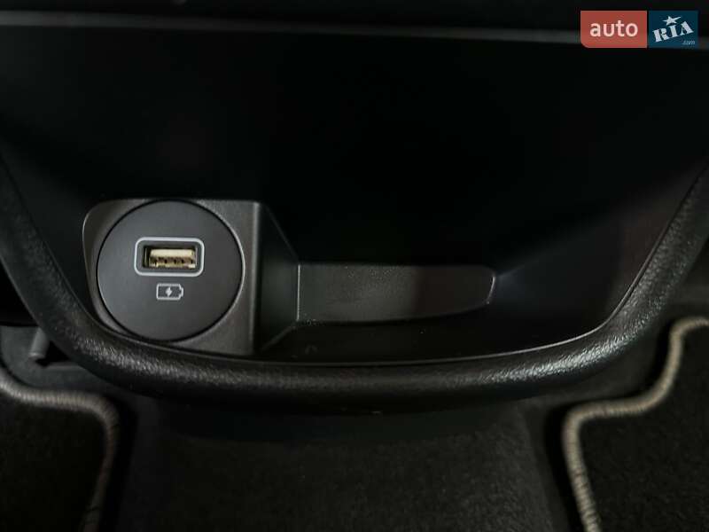 Внедорожник / Кроссовер Hyundai Kona Electric 2021 в Львове