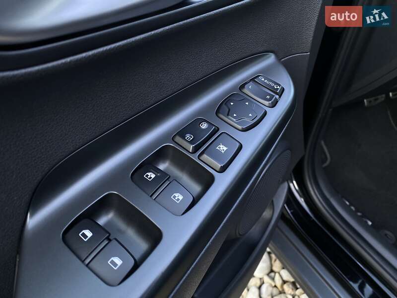 Внедорожник / Кроссовер Hyundai Kona Electric 2021 в Львове