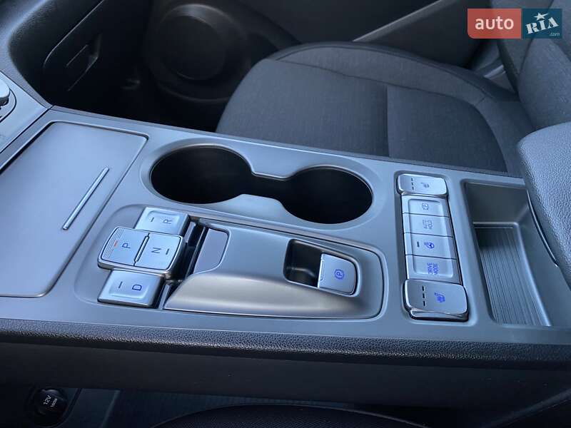 Внедорожник / Кроссовер Hyundai Kona Electric 2021 в Львове