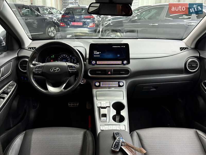 Позашляховик / Кросовер Hyundai Kona Electric 2020 в Луцьку