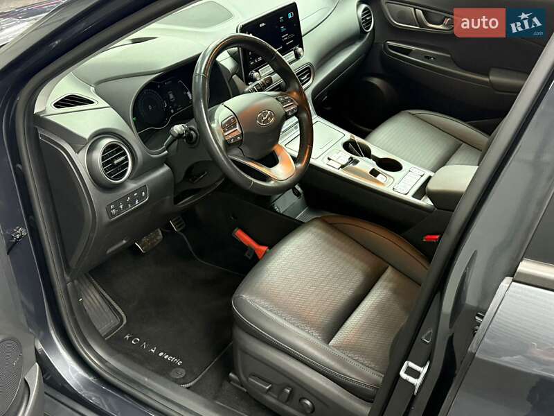 Позашляховик / Кросовер Hyundai Kona Electric 2020 в Луцьку