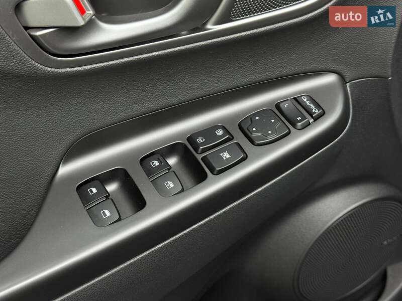 Позашляховик / Кросовер Hyundai Kona Electric 2020 в Луцьку