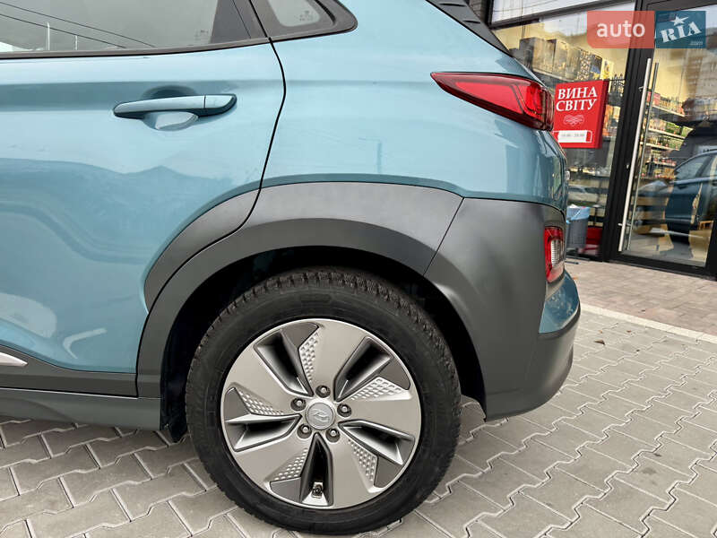 Позашляховик / Кросовер Hyundai Kona Electric 2020 в Івано-Франківську