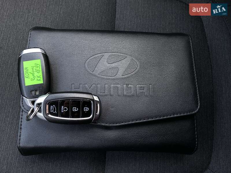 Внедорожник / Кроссовер Hyundai Kona Electric 2022 в Львове