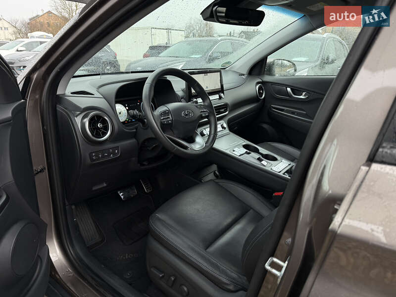 Внедорожник / Кроссовер Hyundai Kona Electric 2021 в Львове