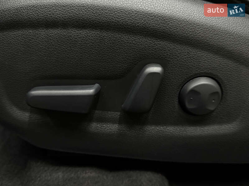 Внедорожник / Кроссовер Hyundai Kona Electric 2021 в Львове