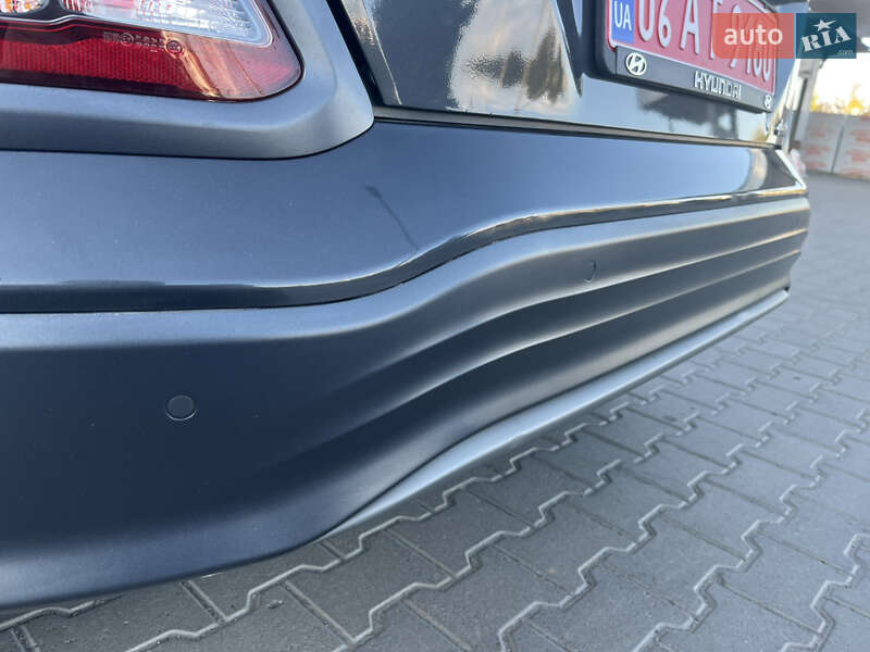 Внедорожник / Кроссовер Hyundai Kona Electric 2020 в Виннице