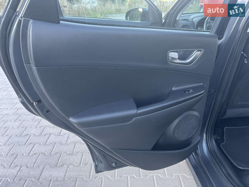 Внедорожник / Кроссовер Hyundai Kona Electric 2020 в Виннице