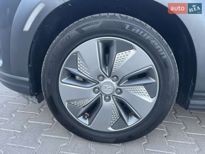 Внедорожник / Кроссовер Hyundai Kona Electric 2020 в Виннице