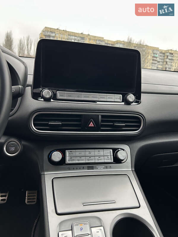 Внедорожник / Кроссовер Hyundai Kona Electric 2020 в Днепре фото 24 Внедорожник / Кроссовер Hyundai Kona Electric 2020 в Днепре