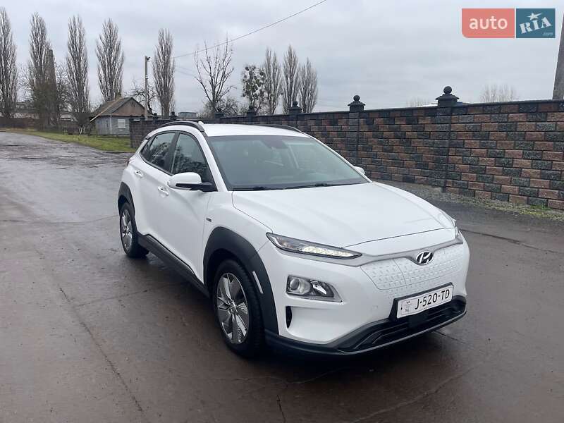 Внедорожник / Кроссовер Hyundai Kona Electric 2020 в Ровно