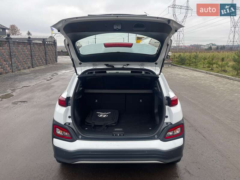 Внедорожник / Кроссовер Hyundai Kona Electric 2020 в Ровно