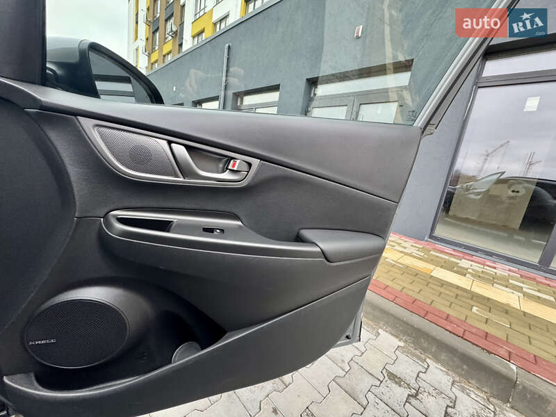 Позашляховик / Кросовер Hyundai Kona Electric 2020 в Луцьку фото 23 Позашляховик / Кросовер Hyundai Kona Electric 2020 в Луцьку