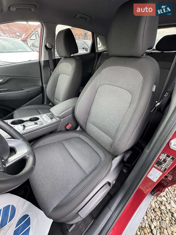 Внедорожник / Кроссовер Hyundai Kona Electric 2022 в Ивано-Франковске