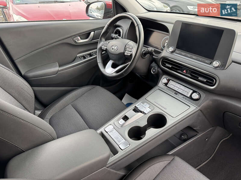 Внедорожник / Кроссовер Hyundai Kona Electric 2022 в Ивано-Франковске