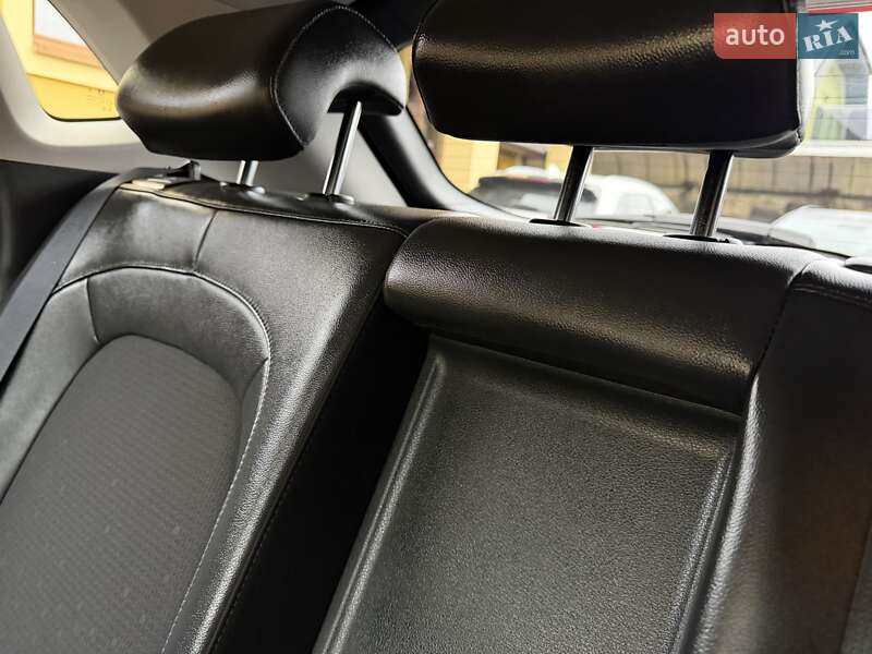 Позашляховик / Кросовер Hyundai Kona Electric 2020 в Львові фото 94 Позашляховик / Кросовер Hyundai Kona Electric 2020 в Львові