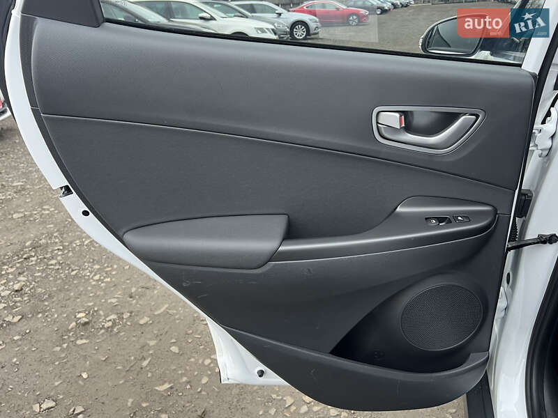 Внедорожник / Кроссовер Hyundai Kona Electric 2020 в Луцке фото 39 Внедорожник / Кроссовер Hyundai Kona Electric 2020 в Луцке