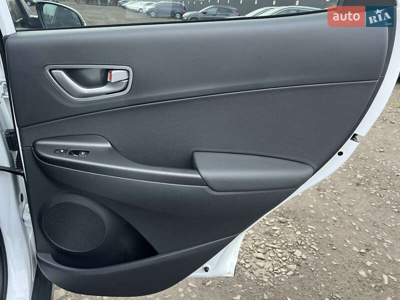 Внедорожник / Кроссовер Hyundai Kona Electric 2020 в Луцке фото 49 Внедорожник / Кроссовер Hyundai Kona Electric 2020 в Луцке