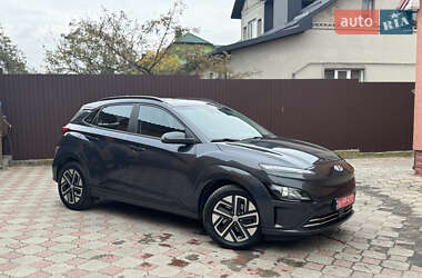Внедорожник / Кроссовер Hyundai Kona Electric 2022 в Ровно