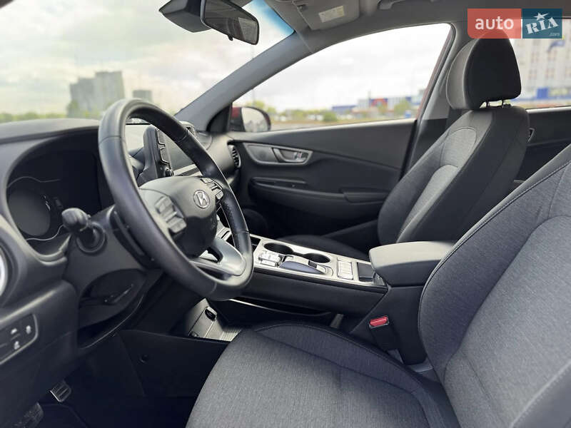 Внедорожник / Кроссовер Hyundai Kona Electric 2020 в Киеве фото 20 Внедорожник / Кроссовер Hyundai Kona Electric 2020 в Киеве