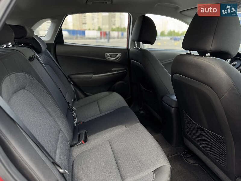 Внедорожник / Кроссовер Hyundai Kona Electric 2020 в Киеве фото 22 Внедорожник / Кроссовер Hyundai Kona Electric 2020 в Киеве